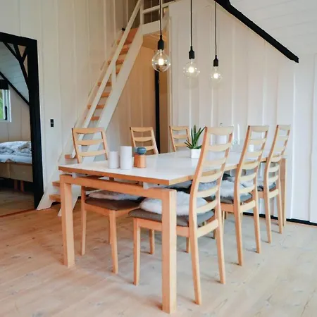 Three-bedroom Holiday In بيت للعطل Blåvand