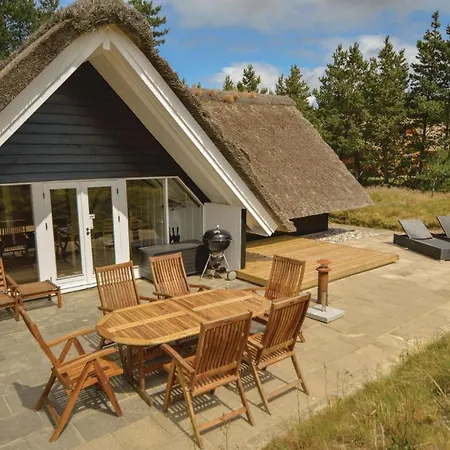 بيت للعطل Three-bedroom Holiday In Blåvand