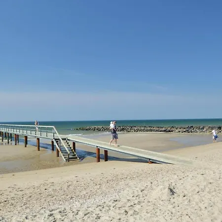 بيت للعطل Three-bedroom Holiday In